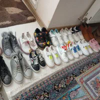 تعدادی کفش بچه گانه نو