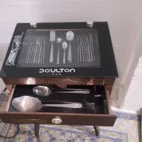 میز قاشق و چنگال