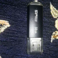 فلش 32 گیگ