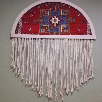 قاب نیم دایره ریسه دار