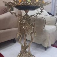 میوه خوری کنار سالنی آلیاژ