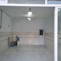 30 متر مغازه با سرویس بهداشتی