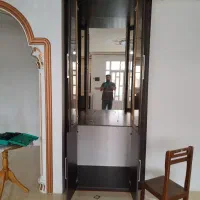کمددیواری ویترینی