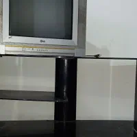 تلویزیون الجی با میز تلویزیون