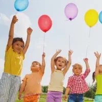 پرستار ومربی کودک هستم