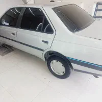 پژو ۴۰۵ نقره ای