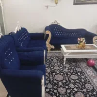 فروش ۲ دست مبل راحتی و کلاسیک ه