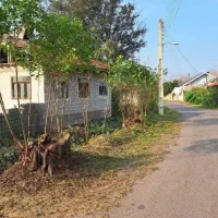 زمین مسکونی خانه قدیمی و با پروانه ساخت بر آسفالت