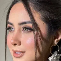 میکاپ و استایل مو