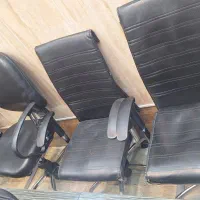 میز کارمندی و صندلی گردون و نیمکت