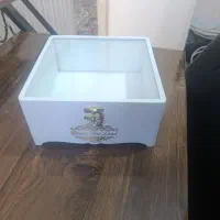 باکس چوبی در شیشه ای