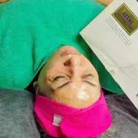 تخفیف 50٪ آموزش فیشال و پاکسازی پوست فقط تاآخر ماه
