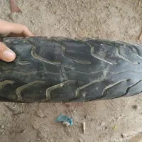 دوچرخه و لاستیک موتور
