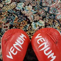 دستکش بوکس  VENUM چرم  طبیعی اصل