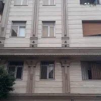 ۷۵ متر ۲ خوابه خوش نقشه و تمیز در پیروزی