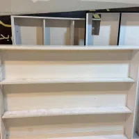دکور طبقه ای شیشه دار ریلی