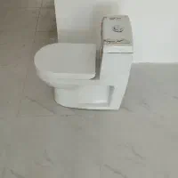 توالت فرنگی نو و استفاده نشده
