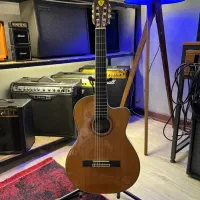 گیتار کلاسیک اسمیجر guitar smiger