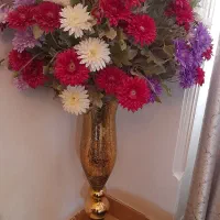 گل مصنوعی با گلدان