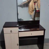 میز آرایش