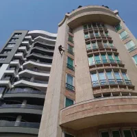 پیچ و رولپلاک سنگ نما درز انقطاع کاردرارتفاع راپل