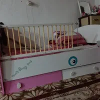 تخت نوزاد و نوجوان