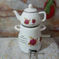 کتری قوری لعاب بسیار تمیز ودرحدنو