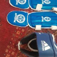 کلاه و ساق بند کاراته سایز تغیر پذیر