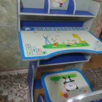 میز تحریر بچه همراه با صندلی