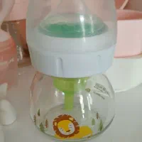 شیشه شیر پیرکس و سر شیشه شماره ۱ دکتر براون