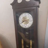ساعت چوبی ایستاده