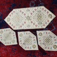 ست رومیزی۴ عدد،یک عدد رومیزی مربع