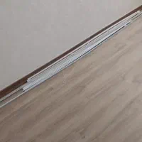 ۱۸ متر میل پرده کارکرده ۹۰۰ تومان