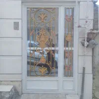 رنگ کاری ساختمان درب و پنجره