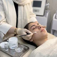 پاکسازی .فیشیال تخصصی .مزوتراپی .مزونیدلینگ.