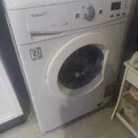 ماشین لباسشویی ren5207w در حد نو