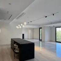 ۳۲۰ متر تک واحدی/نوساز /مدرن