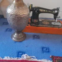 گلدان قدیمی بزرگ