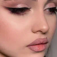میکاپ کار هستم آماده همکاری با سالن های زیبایی