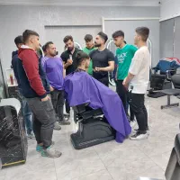 خدمات آموزش ارایشگری آموزشگاه مردانه تضمینی
