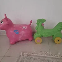گاو بادی موزیکال و خروس چرخ دار