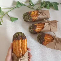 نون خامه ای غول پیکر، شیرینی نارنجکی، ساندویچی