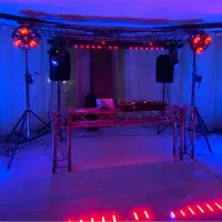 اجاره باند رقص نور  تجهیزات DJ اجرا دیجی نصب استیج