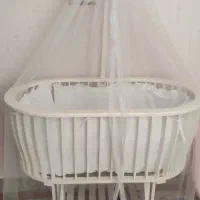 تخت نوزادکنار مادر گهواره شو