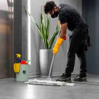 استخدام نیروی خدماتی آقا