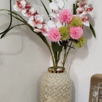 گل و گلدان
