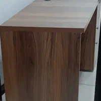 میز اداره‌ی اداری