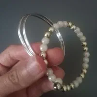 دستبند مرواریدسفید