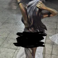 مجسمه کم یاب دختر عریان