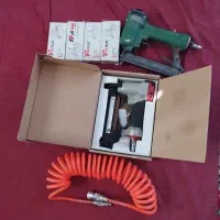 منگنه کوب نو و یو زن کارکرده